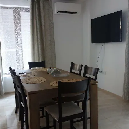 Apartment Sea Garden Marina 2 *