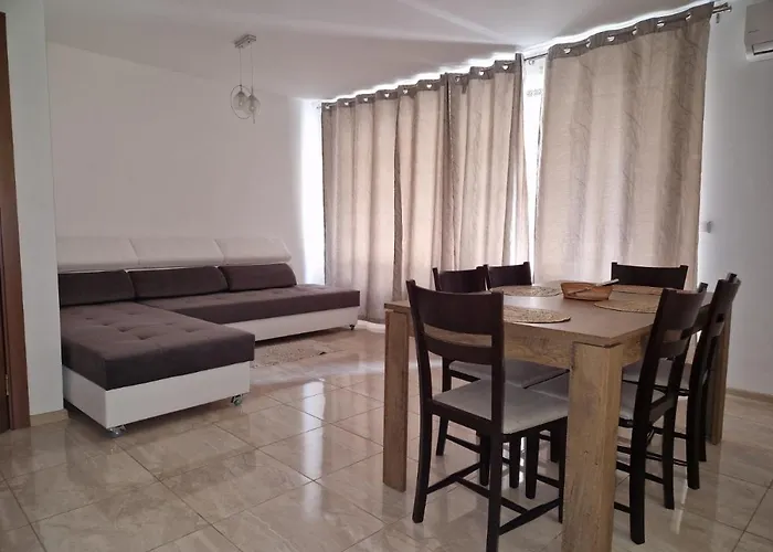 Sea Garden Marina 2 * Βάρνα