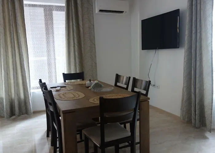 Apartment Sea Garden Marina 2 *