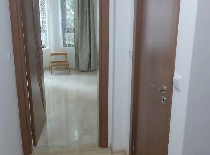 Sea Garden Marina 2 *